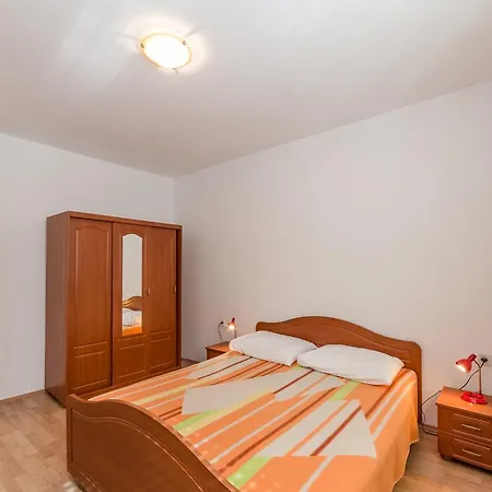 Apartment Privlaka 12922b *